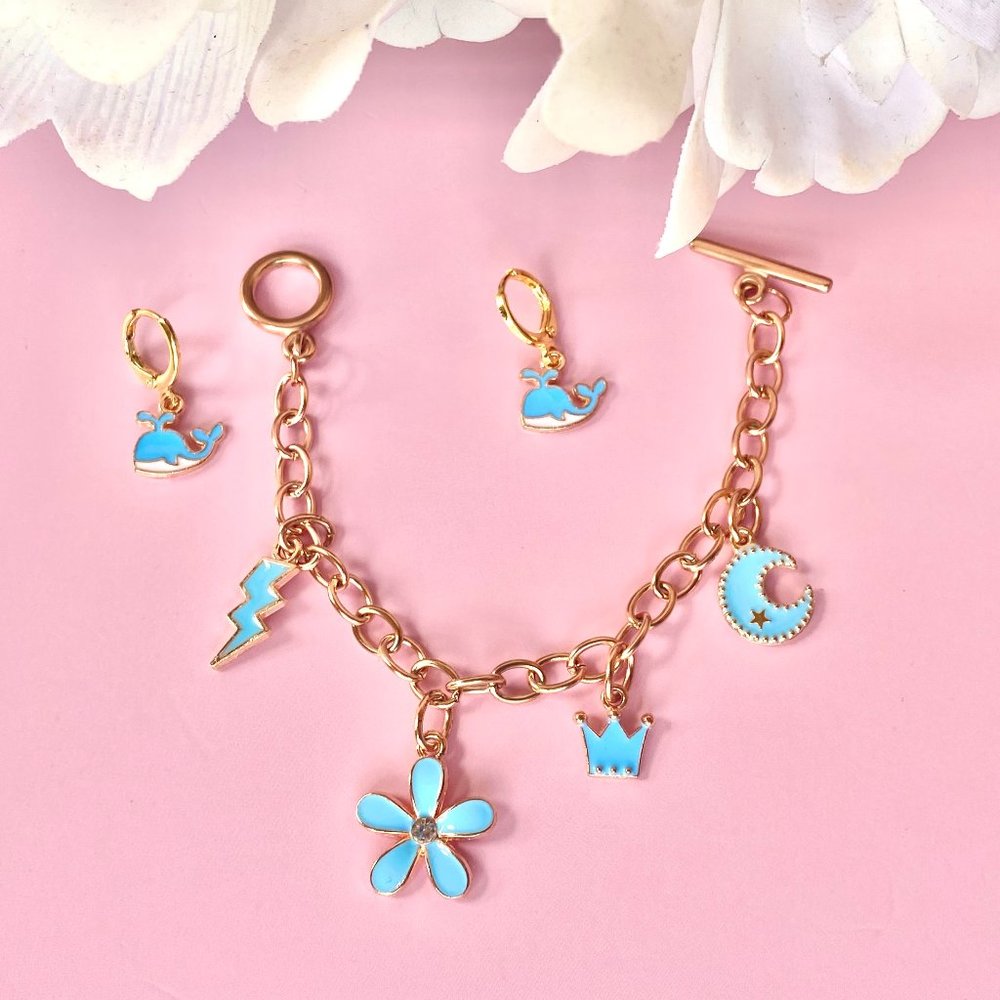 Blue pendants women's bracelet